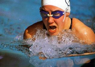 耳朵进水怎么办？有哪些方法治疗呢？